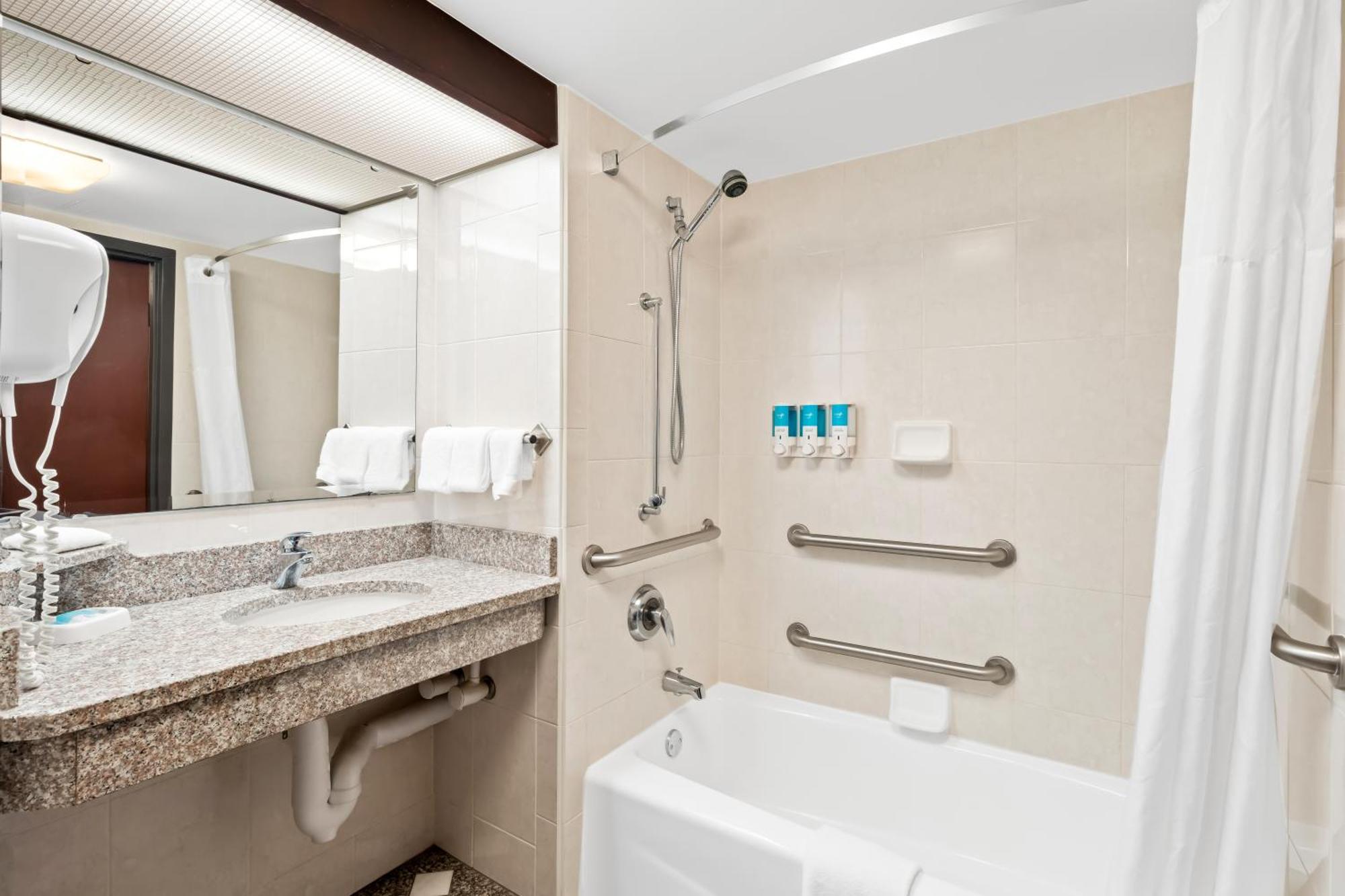 Prado Hotel By Choice Hotels Риджланд Екстериор снимка