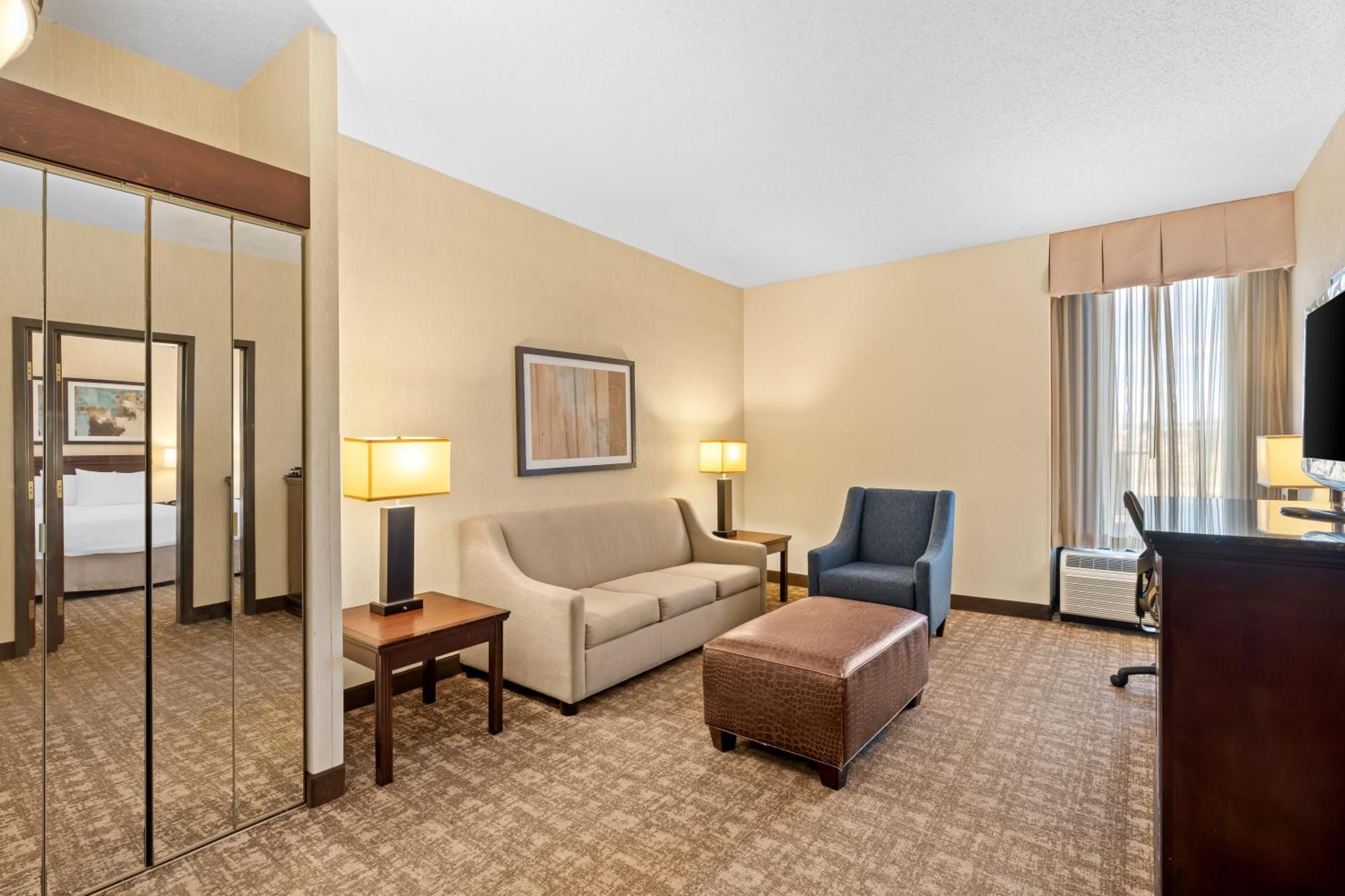 Prado Hotel By Choice Hotels Риджланд Екстериор снимка